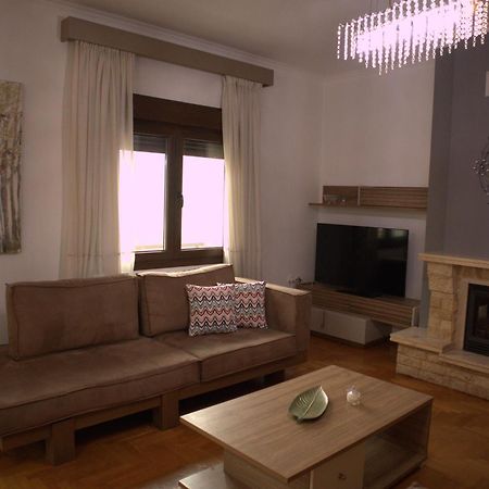 Kouros Kalamitsa Apartment Kavála ภายนอก รูปภาพ